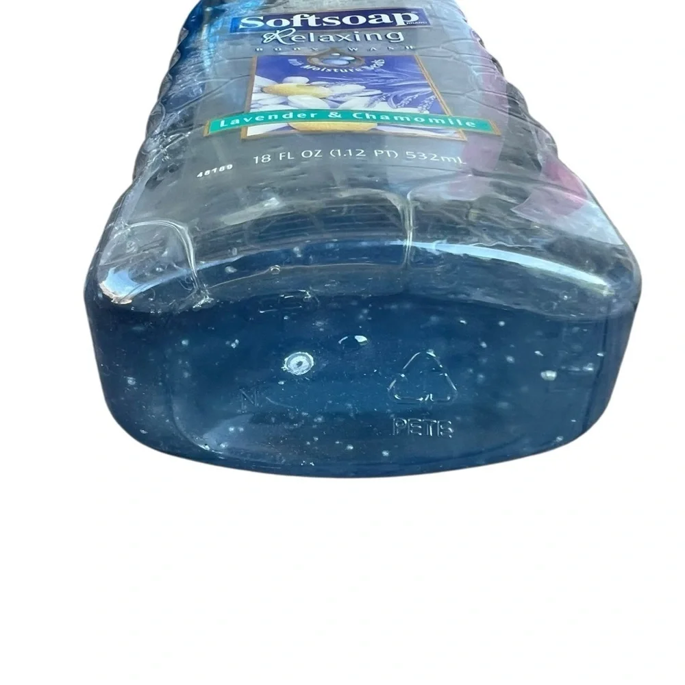SoftSoap Relaxing Body Wash with Moisture Beads Lavender & Chamomile 75% Full
